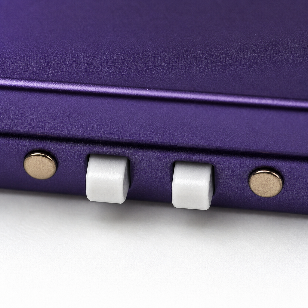 img-msyhg5p5-a22210cd Child resistant double buckle lock detail