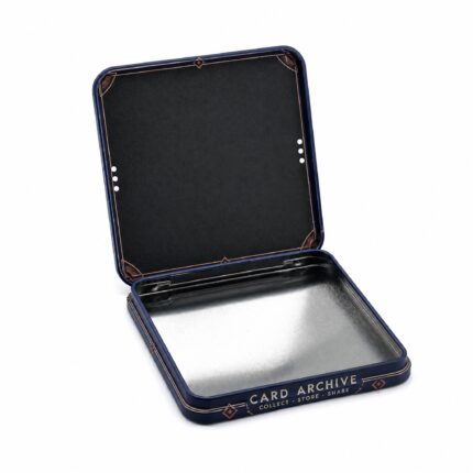 Hinged card tin interior